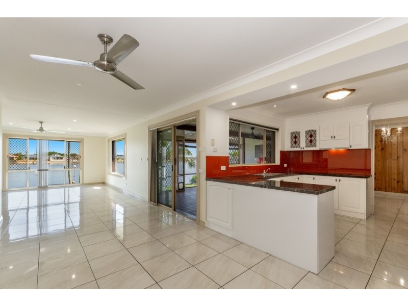 25 Melaleuca Drive, Yamba NSW 2464