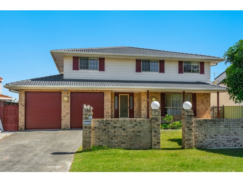 25 Melaleuca Drive, Yamba NSW 2464