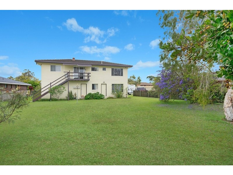16 Roseland Avenue, Yamba NSW 2464