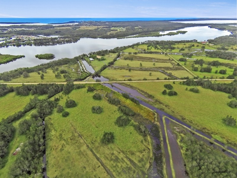 254 Micalo Road, Micalo Island NSW 2464