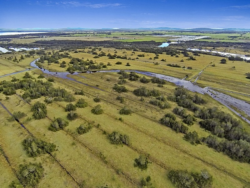 254 Micalo Road, Micalo Island NSW 2464