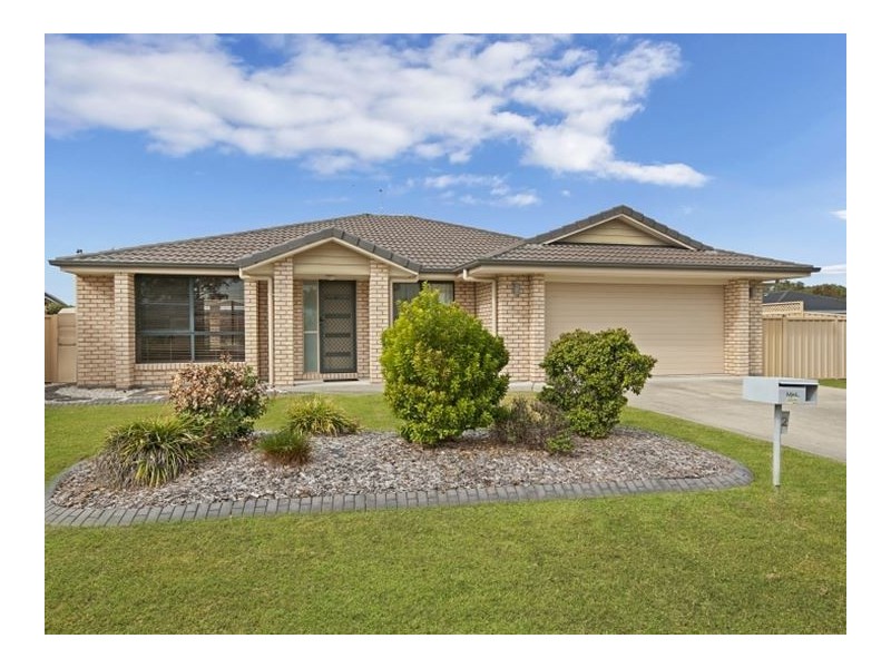 2 Investigators Place, Yamba NSW 2464