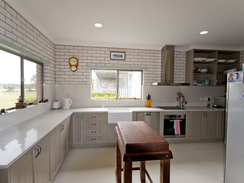 6 Bent Street, Yamba NSW 2464