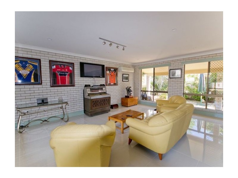 6 Bent Street, Yamba NSW 2464