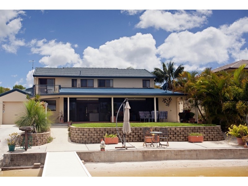 19 Binnacle Court, Yamba NSW 2464