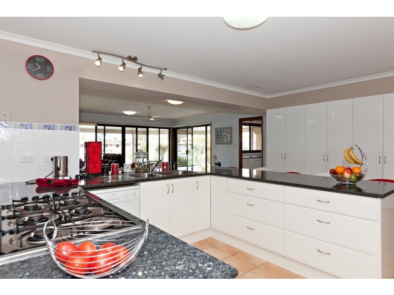 19 Binnacle Court, Yamba NSW 2464