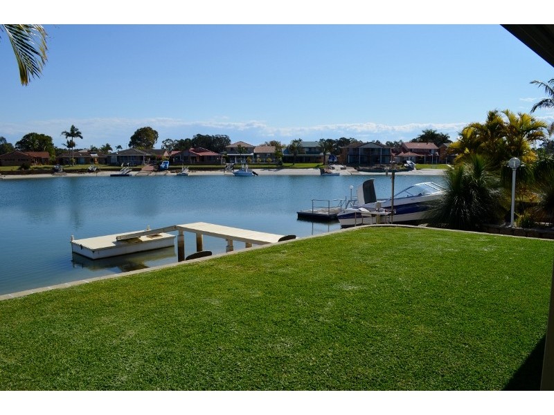 19 Binnacle Court, Yamba NSW 2464