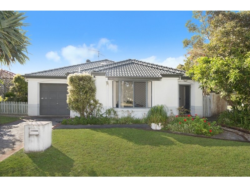 1 Nautilus Place, Yamba NSW 2464