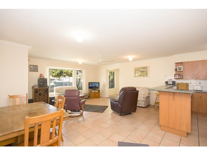 1 Nautilus Place, Yamba NSW 2464
