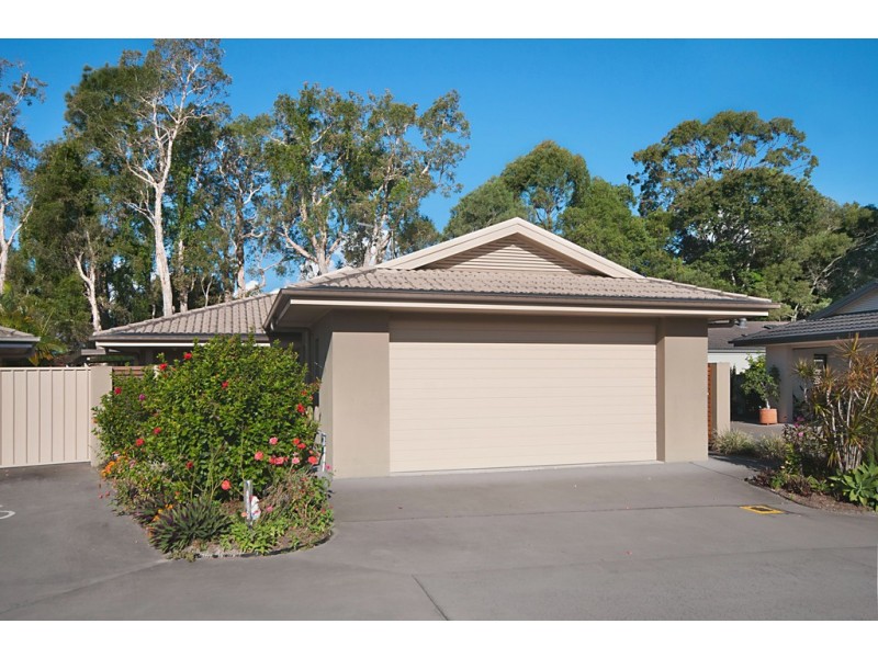 13/4 Somerset Place, Yamba NSW 2464