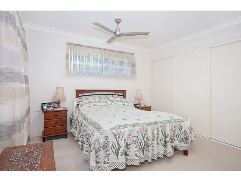 13/4 Somerset Place, Yamba NSW 2464