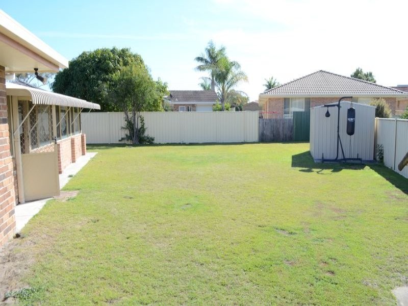 5 Hakea Avenue, Yamba NSW 2464