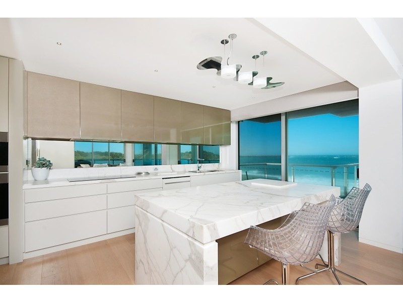 2/6 Ocean Street, Yamba NSW 2464
