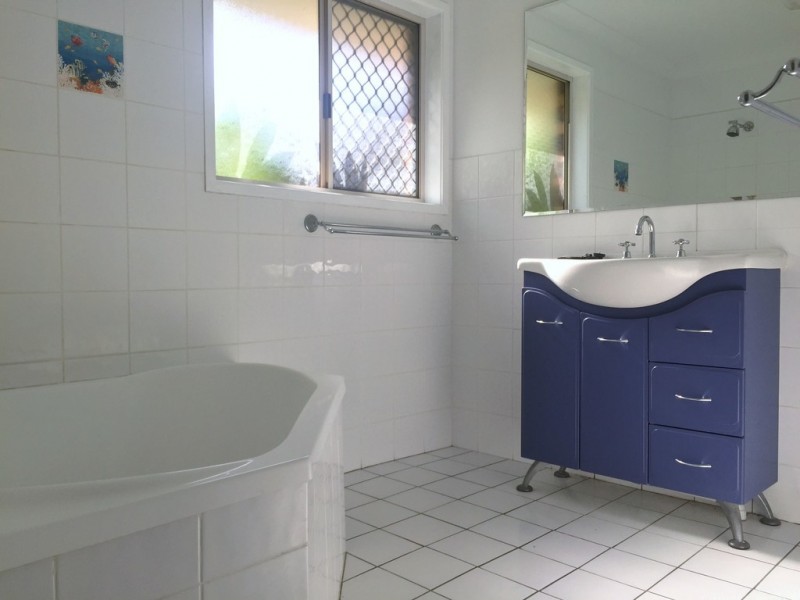 4 Osprey Drive, Yamba NSW 2464