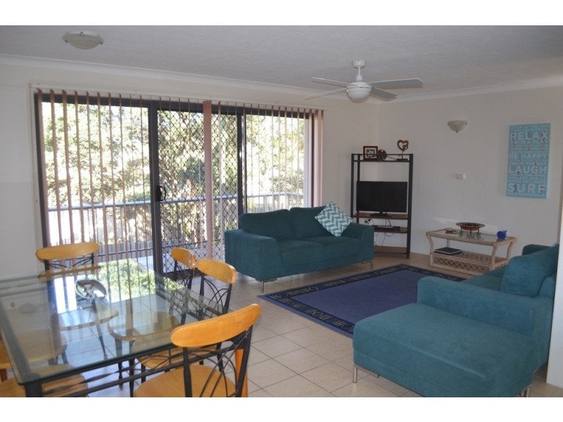 4 / 12 Pacific Parade, Yamba NSW 2464