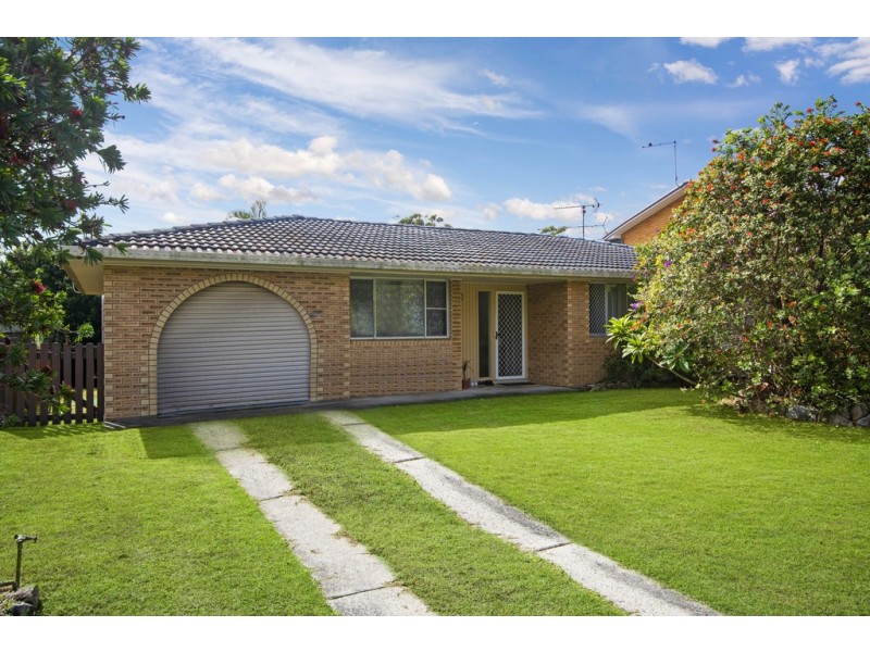 48 Coonawarra Court, Yamba NSW 2464