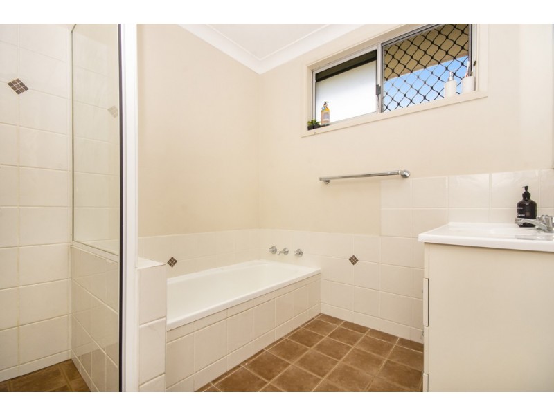 48 Coonawarra Court, Yamba NSW 2464