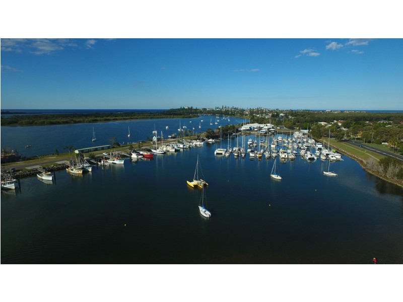 2/6 Ocean Street, Yamba NSW 2464