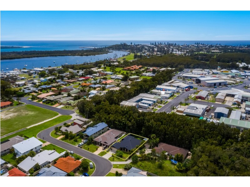 7 William Avenue, Yamba NSW 2464