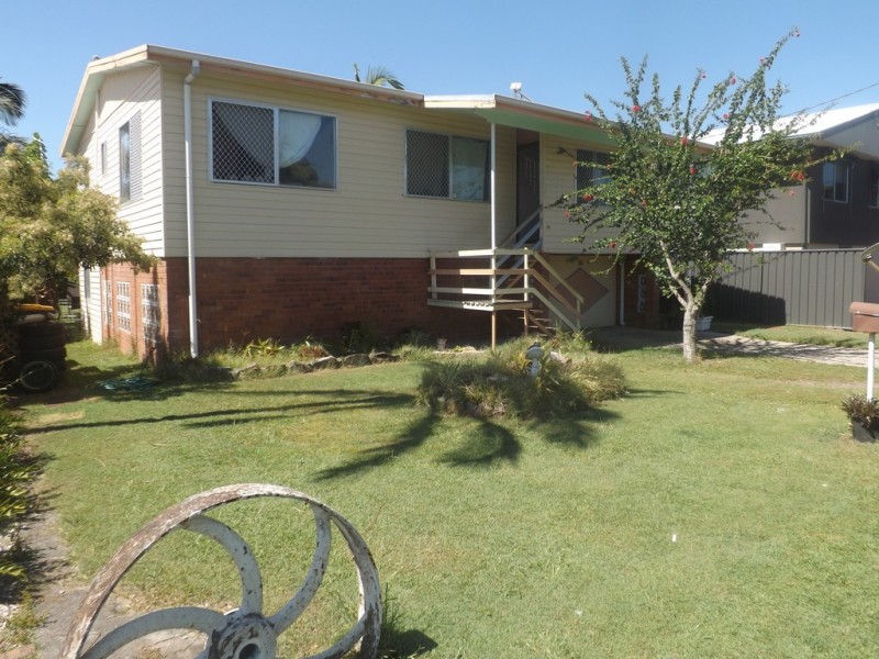 70 McLachlan St, Maclean NSW 2463