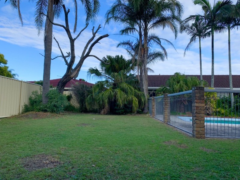 16 Melaleuca Dr, Yamba NSW 2464