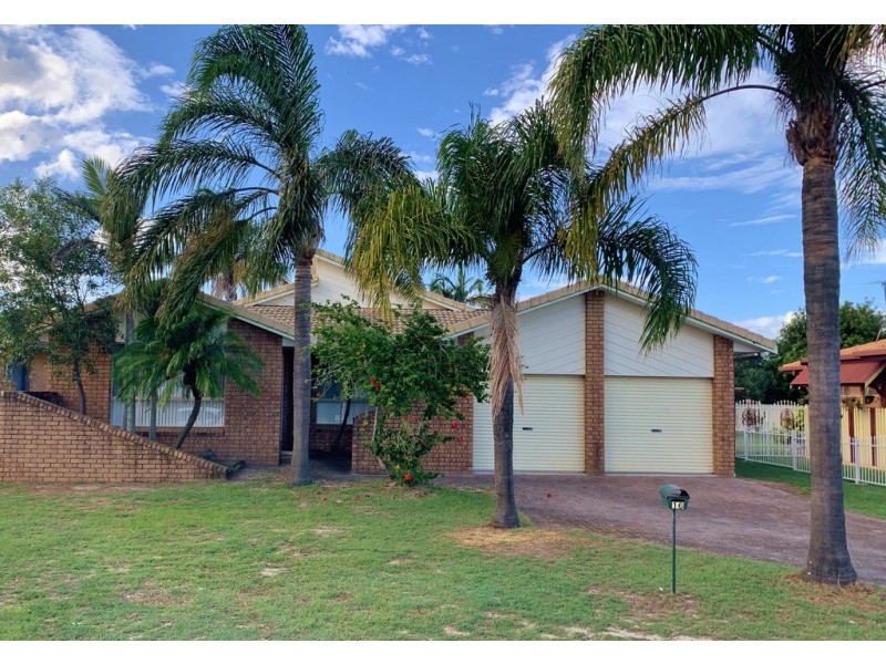 16 Melaleuca Dr, Yamba NSW 2464