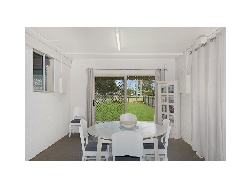 26 Yamba Road, Yamba NSW 2464