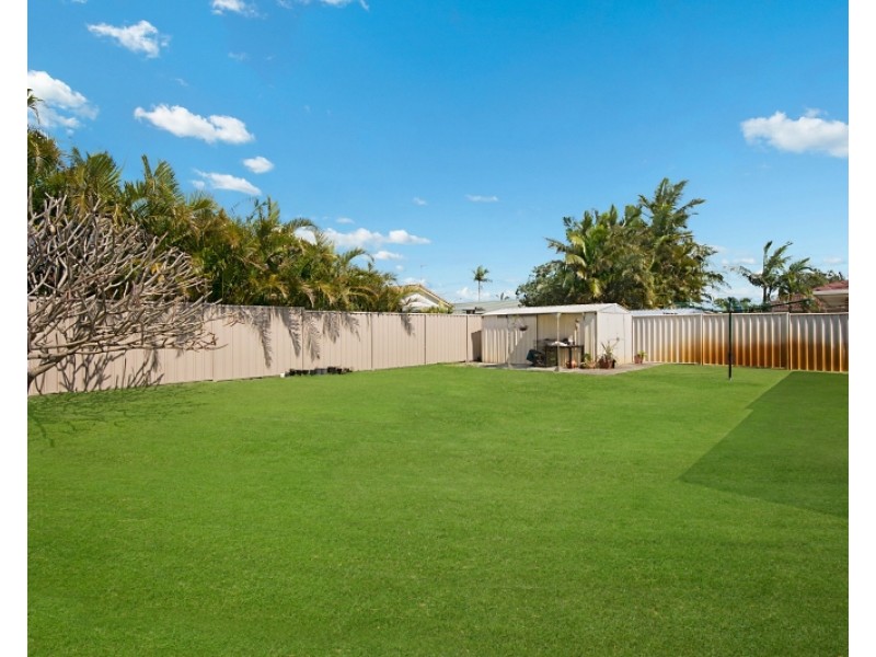 8 Kookaburra Court, Yamba NSW 2464