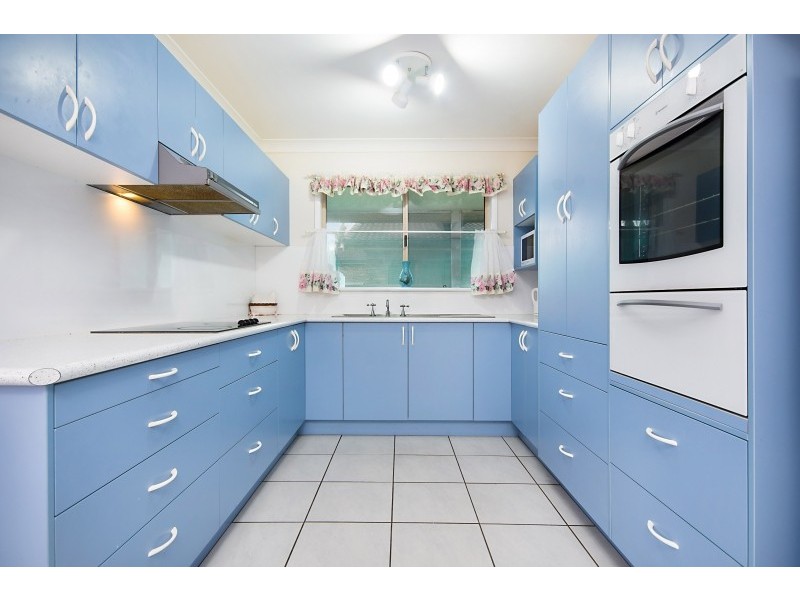 2/64 Acacia Cct, Yamba NSW 2464