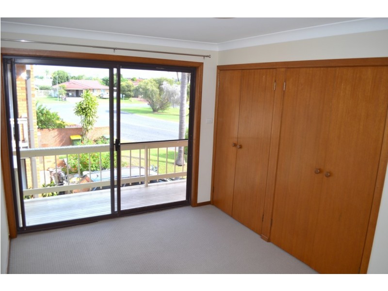 3/2 Waratah Ave, Yamba NSW 2464