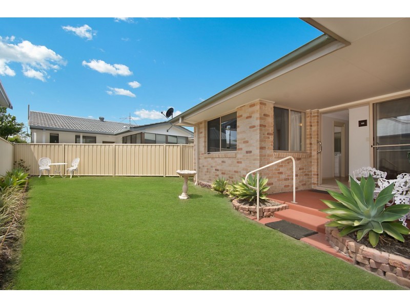 1 Cox Street, Yamba NSW 2464