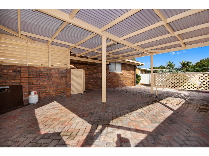 2 Melia Place, Yamba NSW 2464