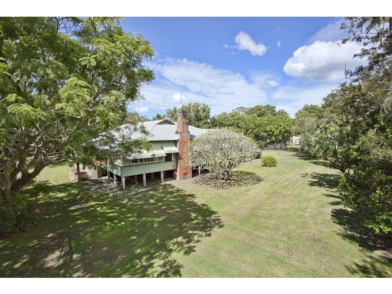 211 Pacific Highway, Broadwater NSW 2472