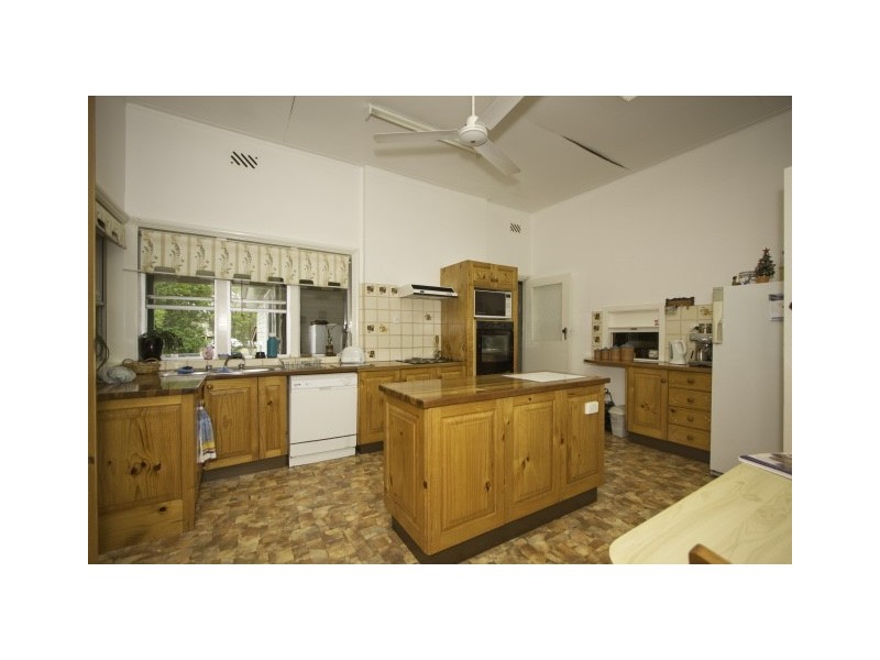 211 Pacific Highway, Broadwater NSW 2472