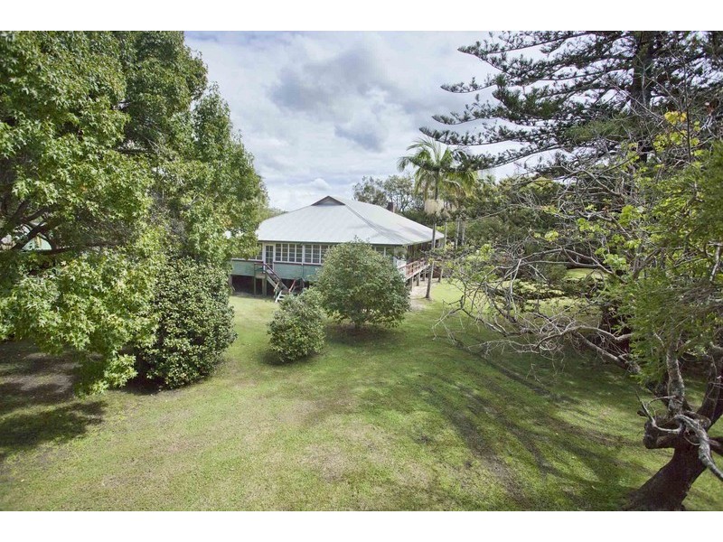 211 Pacific Highway, Broadwater NSW 2472