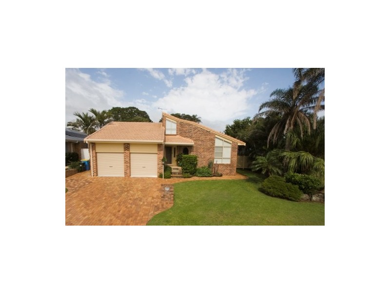 4 Loedna Place, Lennox Head NSW 2478