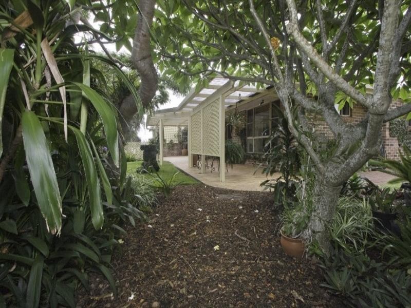 4 Loedna Place, Lennox Head NSW 2478