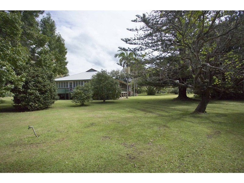 211 Pacific Highway, Broadwater NSW 2472