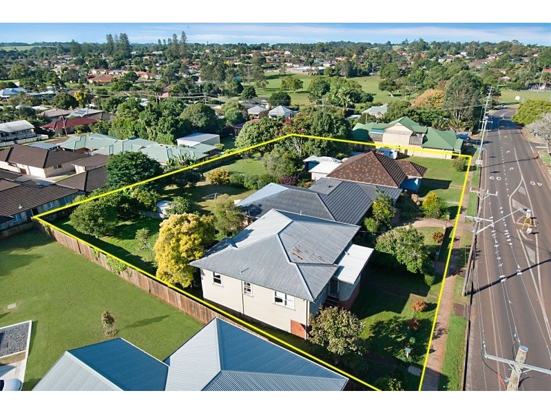 98,100,102,104 Main Street, Alstonville NSW 2477