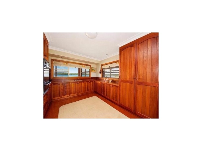 1102 River Drive, Keith Hall NSW 2478