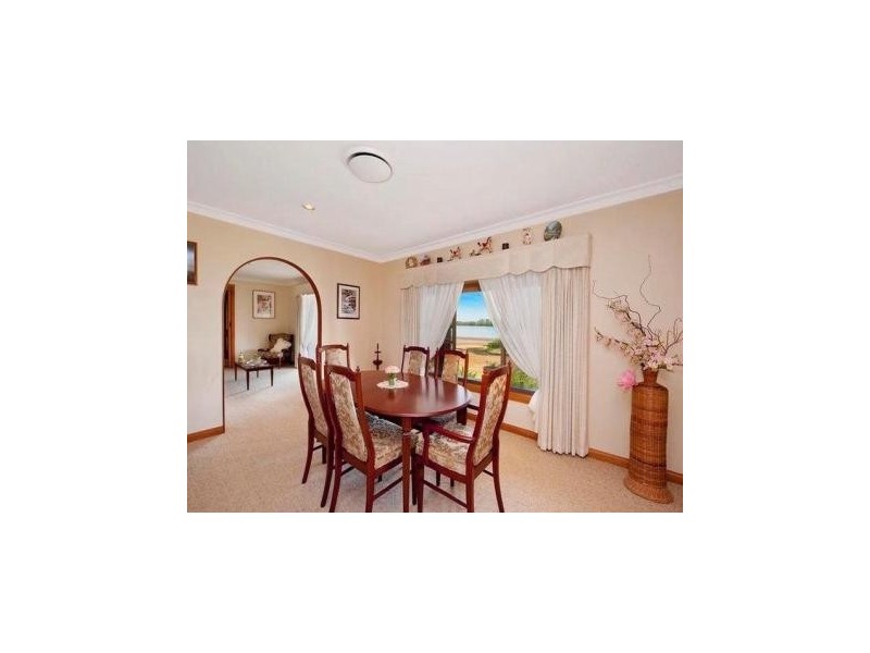 1102 River Drive, Keith Hall NSW 2478