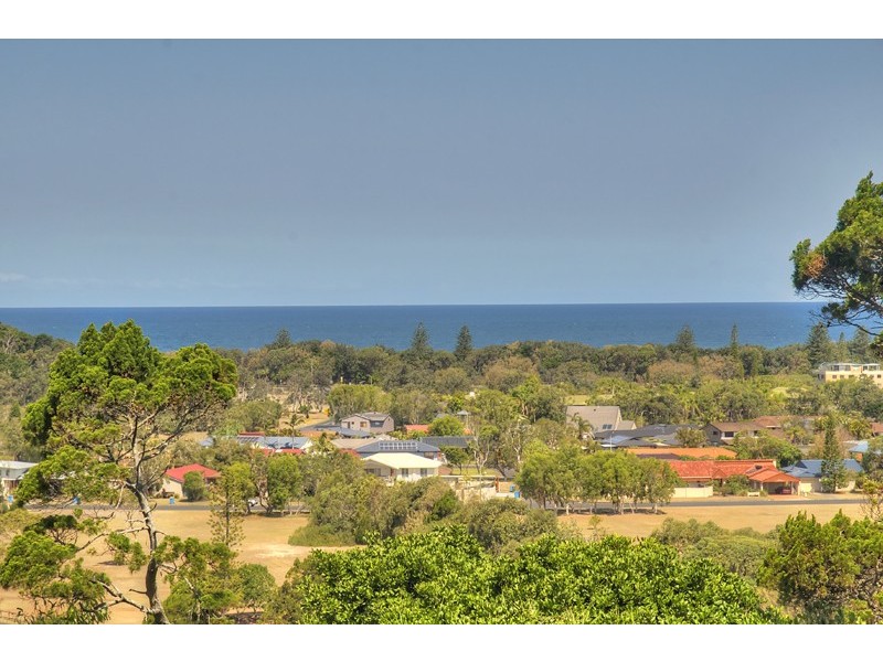 43 Pine Avenue, East Ballina NSW 2478