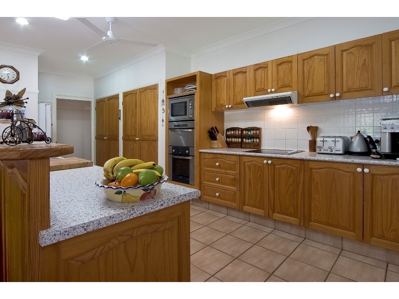 2 Solway Crescent, Carbrook QLD 4130