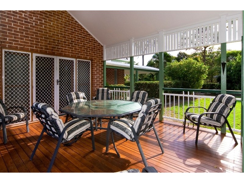 2 Solway Crescent, Carbrook QLD 4130