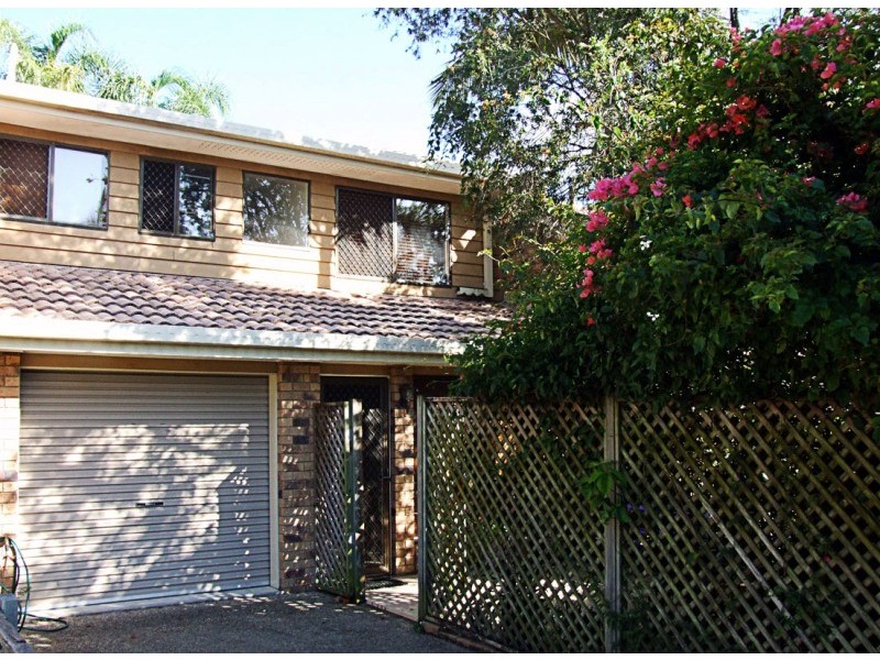 3/2 Delanty Court, Edens Landing QLD 4207