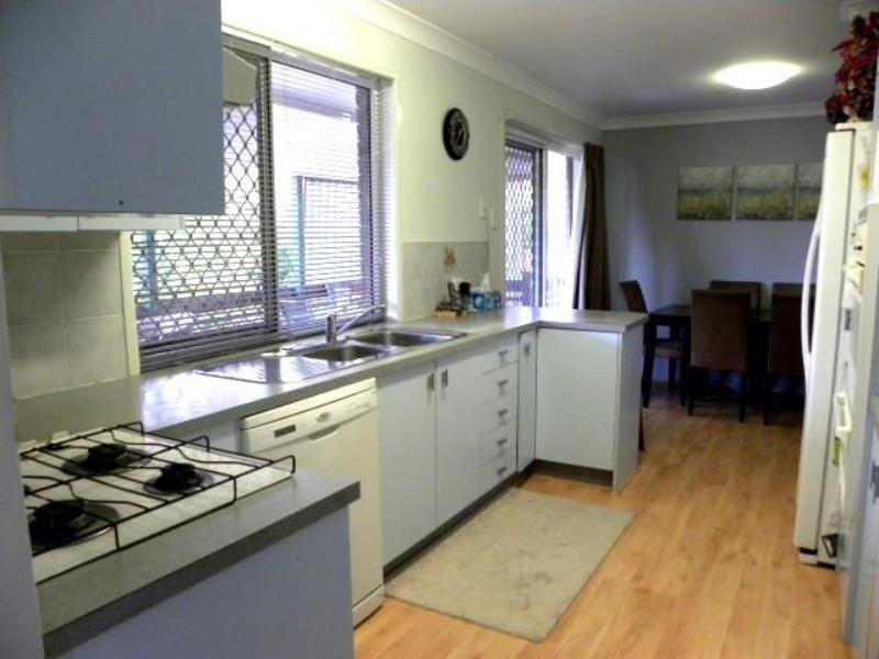 11 Ivanhoe Drive, Bethania QLD 4205