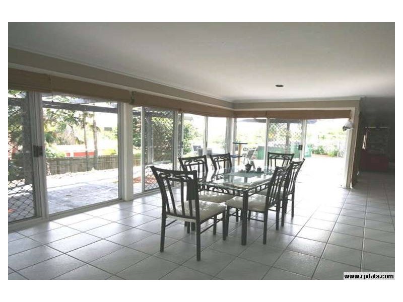 155 Castile Crescent, Edens Landing QLD 4207