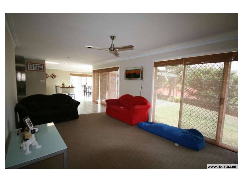 155 Castile Crescent, Edens Landing QLD 4207