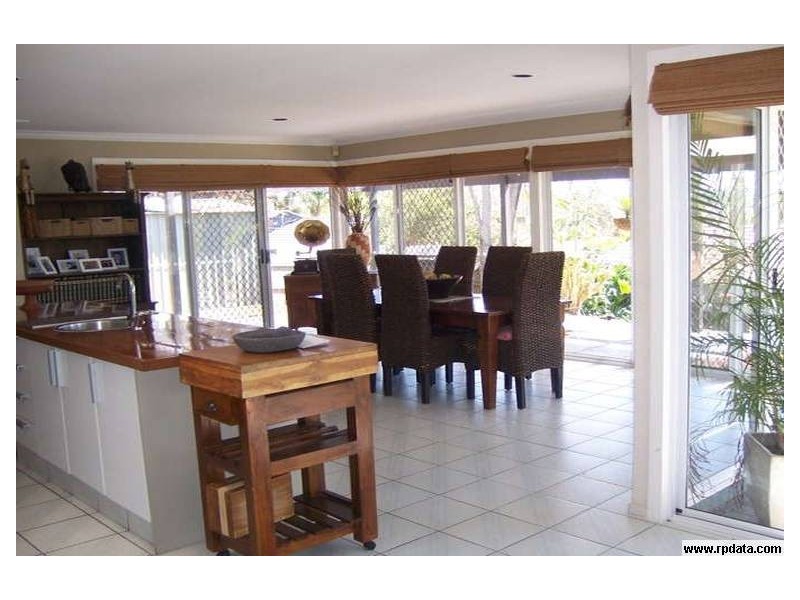 155 Castile Crescent, Edens Landing QLD 4207