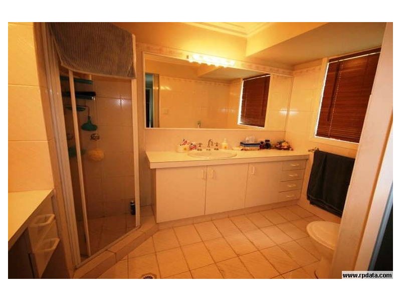 155 Castile Crescent, Edens Landing QLD 4207